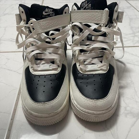 Nike Air Force 1 Mid size 8.5 - Picture 3 of 8